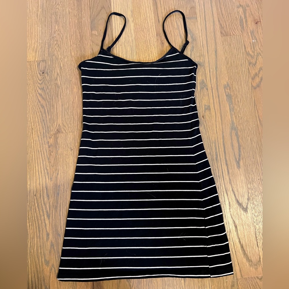 Basic striped black bodycon dress